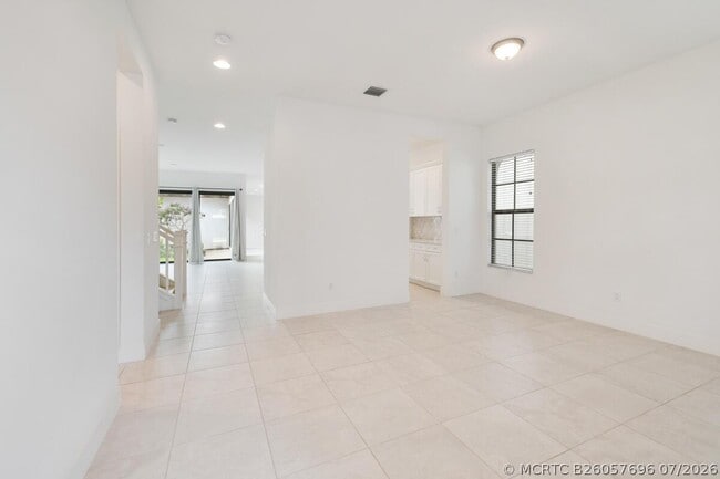 Photo - 13351 Machiavelli Way