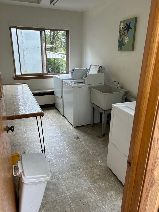 Photo - 405 N East Ave. (16 Unit)