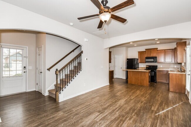 Photo - 37 Samuel Way