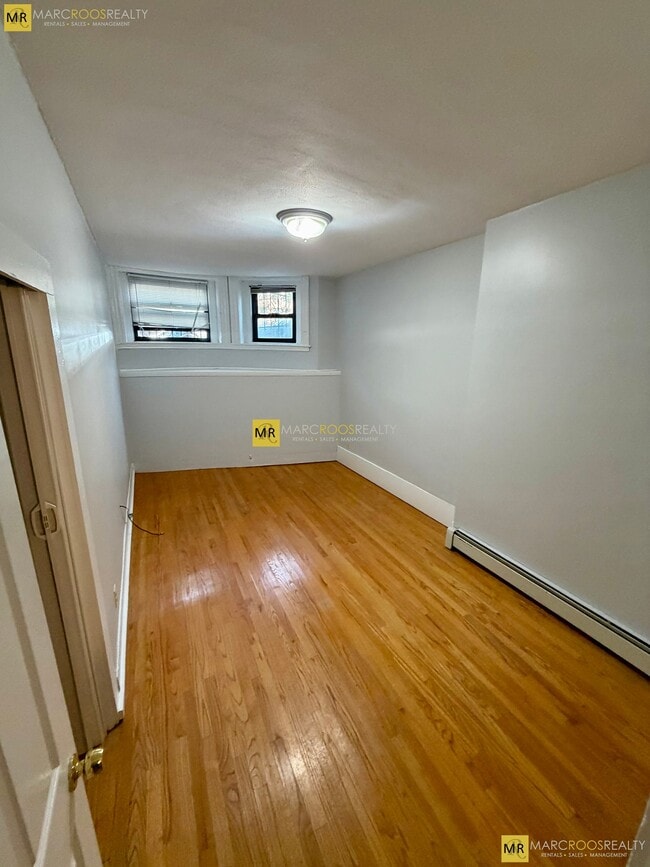 587 Beacon St Unit B