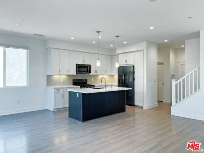 Photo - 7105 Tampa Ave