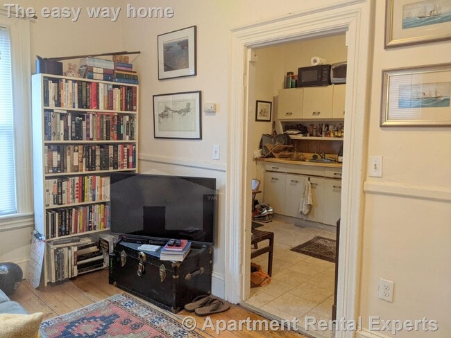 Photo - 2 Evergreen Square Unidad #1