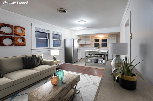 Photo - 501 E Franklin St