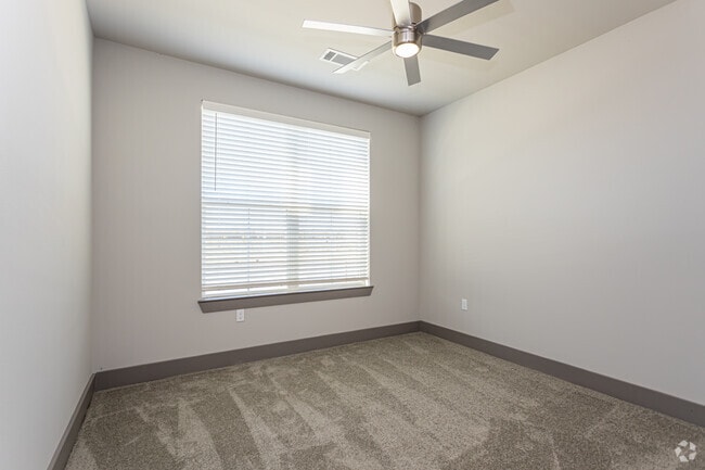 1BR, 1BA - 656SF