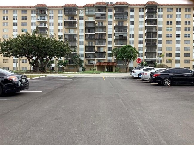 Photo - 4174 Inverrary Dr Unit 203