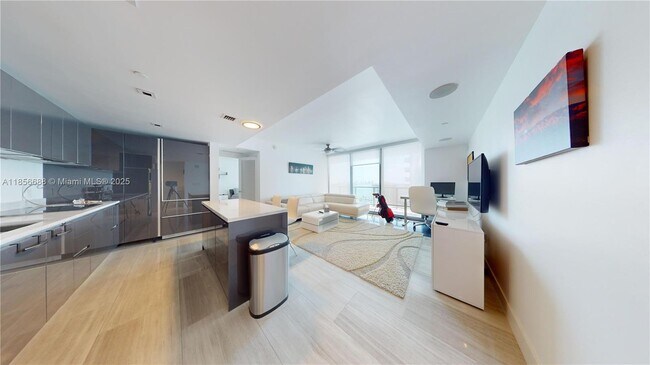 Building Photo - 1451 Brickell Ave Unit 1502 Rental