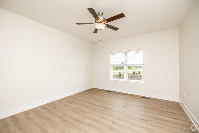4BR, 3BA - 2,400 SF