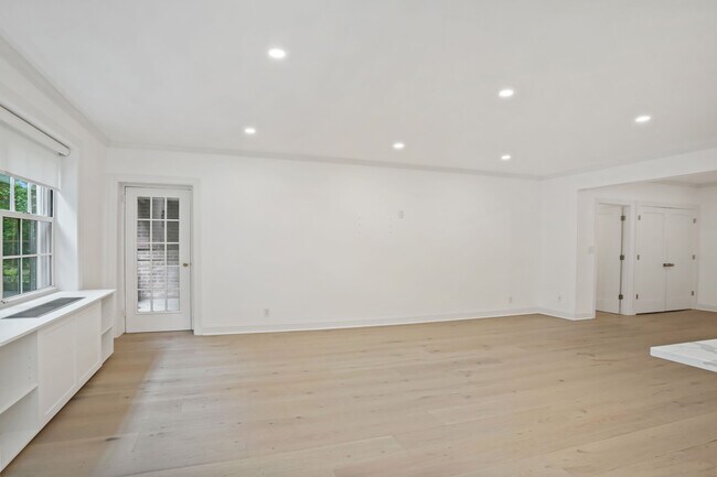 Photo - 20 Church St