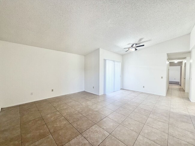 Photo - COMING SOON!! 3 BEDROOM / 2 BATHROOM Apartment in Cathedral City Unit B