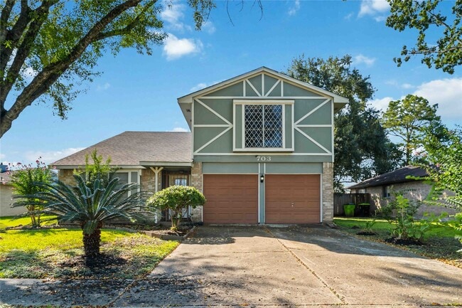 Building Photo - 703 Brookford Dr Rental