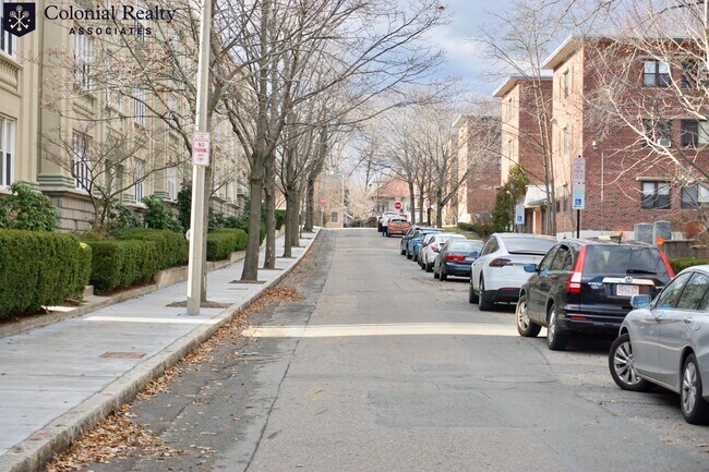 Photo - 72 Egmont St Unit 2