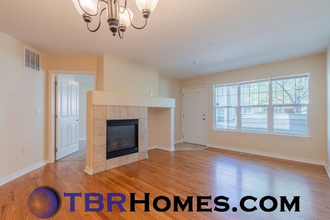 Photo - 14300 Waterside Ln