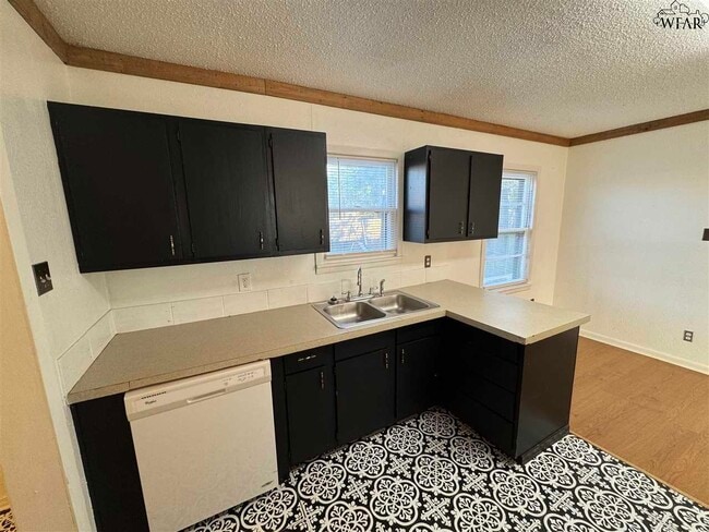 Photo - 4007 Gossett Dr