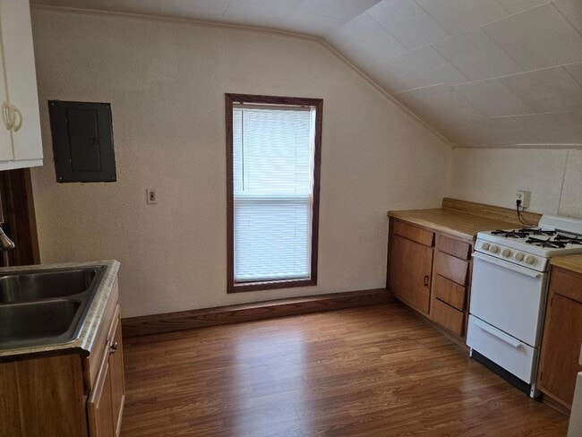 Photo - 921 Mason Unit 2