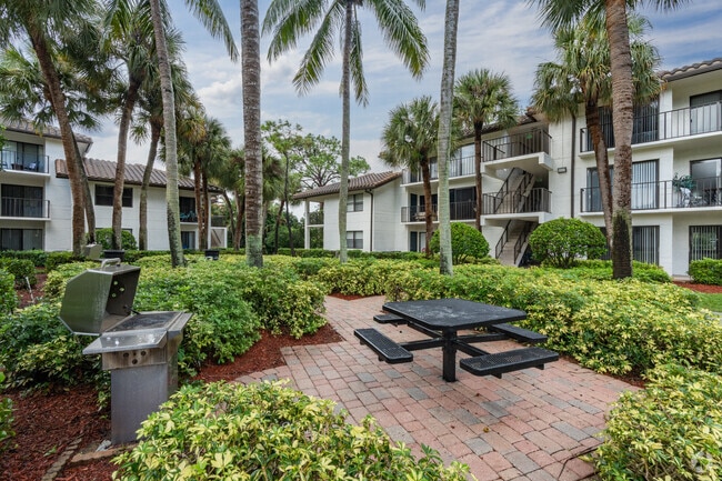 Gables Boca Place - Grill Area
