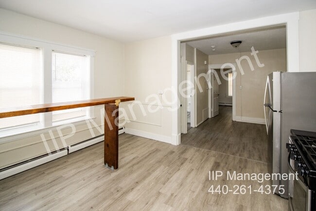 Photo - 1609 Lakewood Ave Unit 8