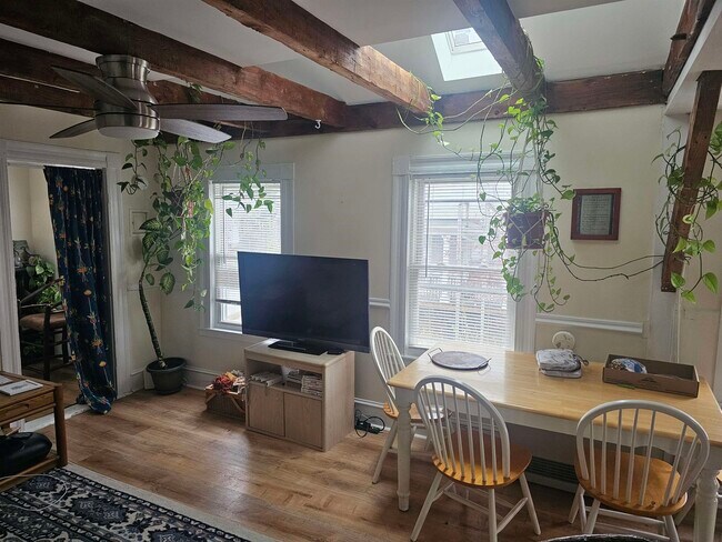 Photo - 48 4th St Unit 4