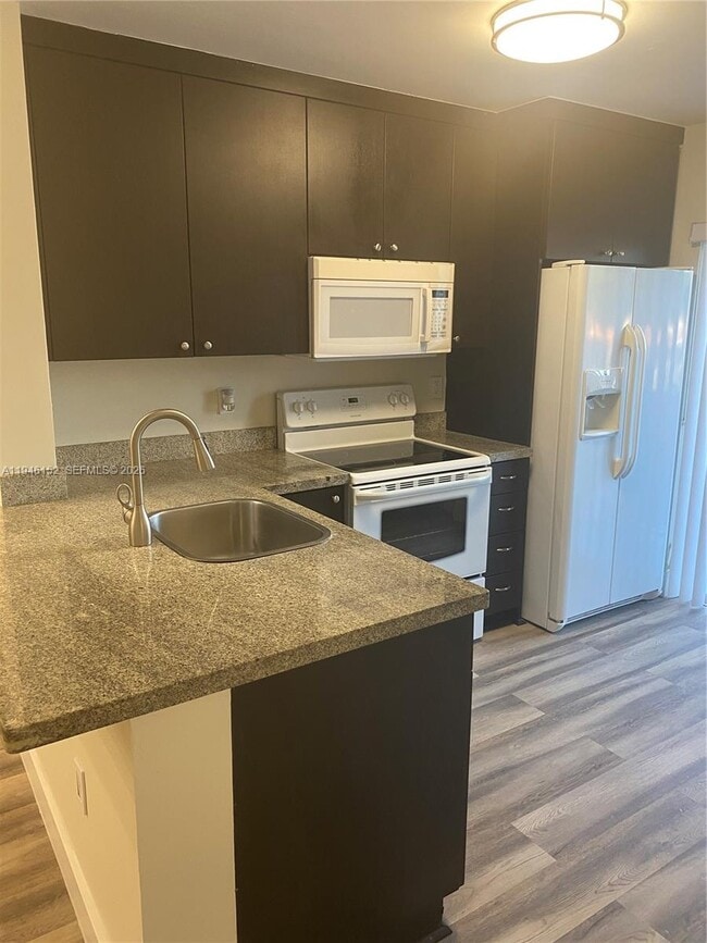 Photo - 2575 SW 27th Ave Unit 212