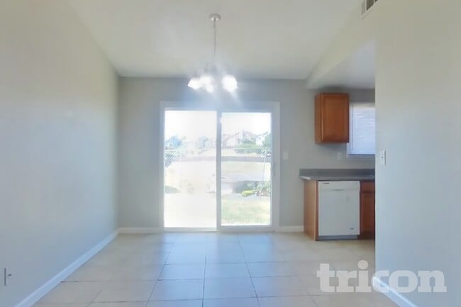 Photo - 706 La Canyada Dr
