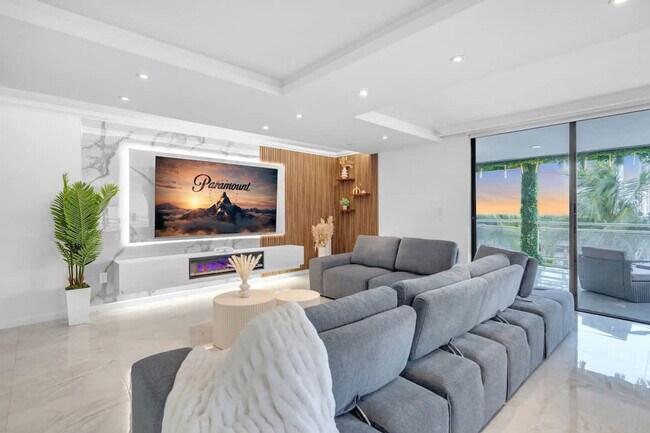 Building Photo - 468 Golden Isles Dr Unit ID1372321P