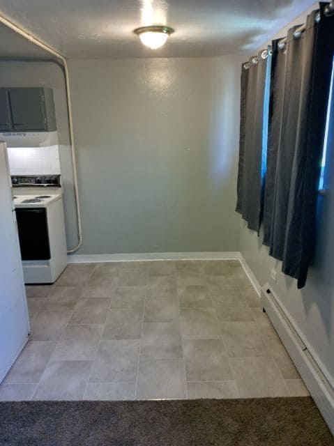 Photo - 1994 Elmira St