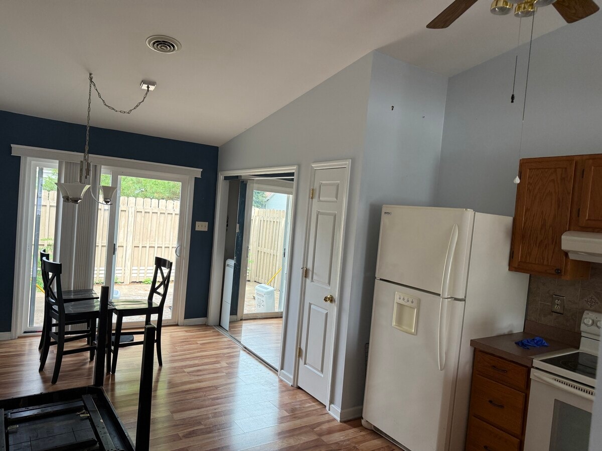 Photo - 163 Easterly Dr