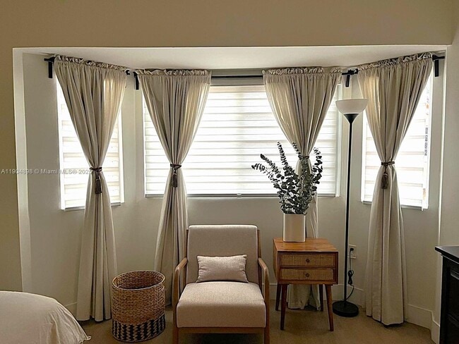 Building Photo - 14305 SW 57th Ln Unit 7-8