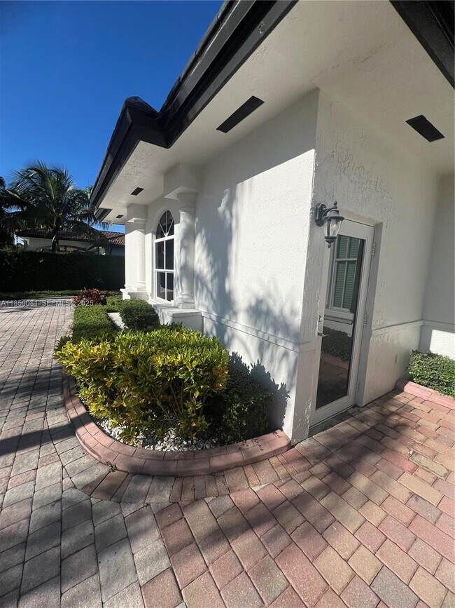 Photo - 105 NW 123rd Ave