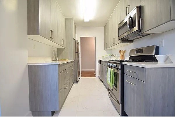 Photo - 1540 Pelham Pkwy S Unidad 6