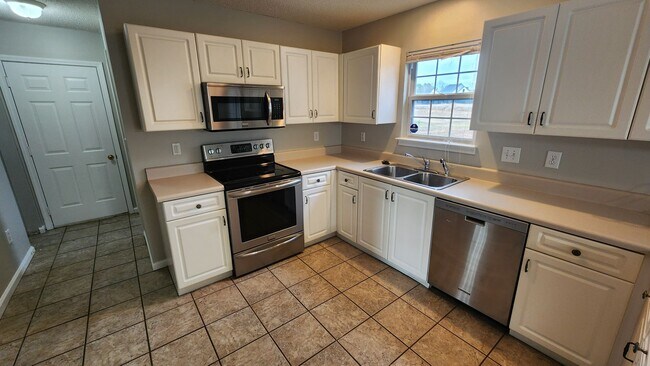 Photo - Five Forks - Sparrows Point - 3BR/2.5BA wi...