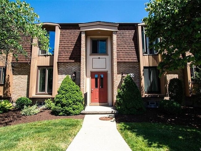 Building Photo - 120 Groton Dr Unit 3 Rental