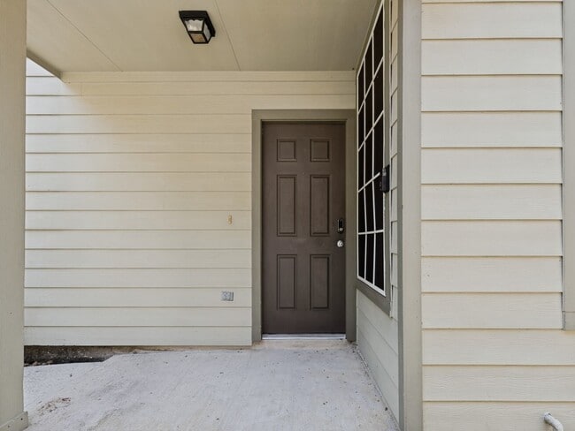 Photo - 151 N Burberry Park Cir