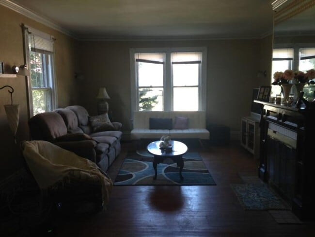 Photo - 415 Amherst Ave