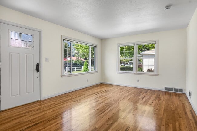 Photo - 3-Bed 2-Bath Home with Detached Studio Apartment!