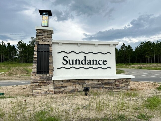 Photo - NEW PRISTINE HOME IN STONE CREEK - SUNDANC...