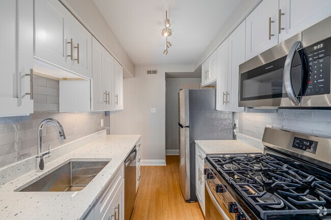 2BR, 1 BA. - 910 SF - Kitchen