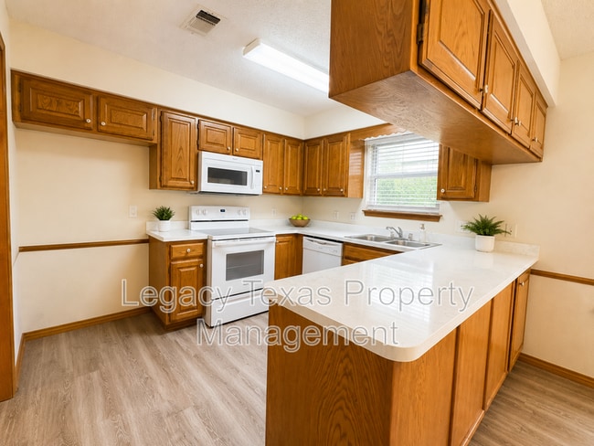 Photo - 1203 Stonelake Dr
