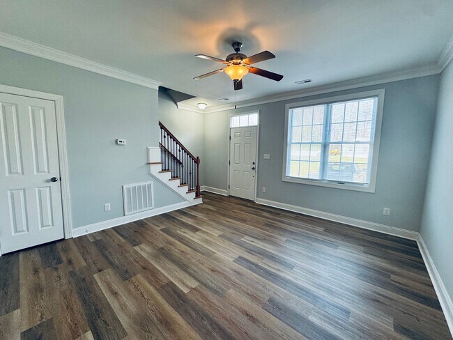 Photo - Newer Townhouse (Wiggington Place)