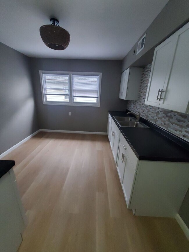 4439-4441 N. 50th St.