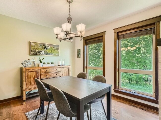 Photo - Rare 4 bed 4 bath home in elk river for lease this time of year!!! Get it while you can!