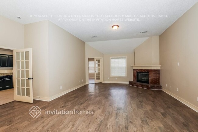 Photo - 418 Devonshire Dr