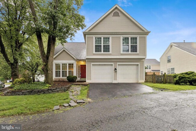 Photo - 507 Foxridge Dr SW House
