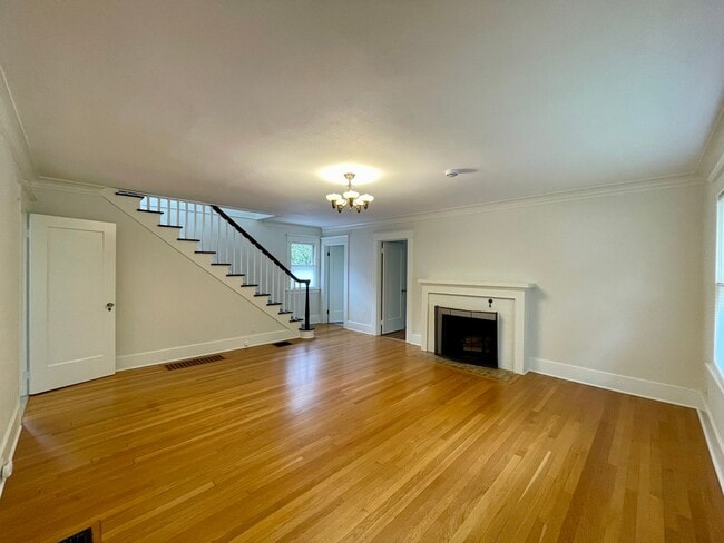 Photo - 2409 NW Raleigh St