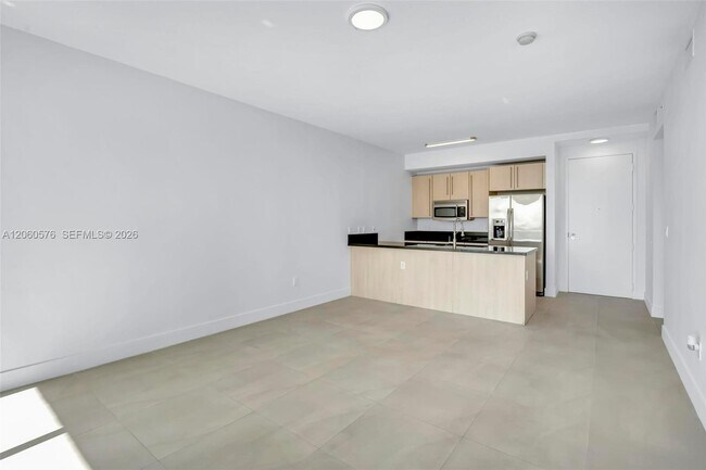 Photo - 79 SW 12th St