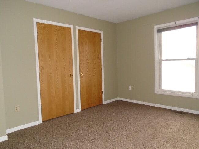 Photo - 615 N 4th St