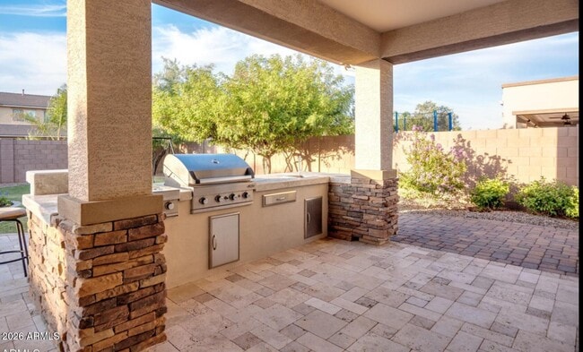 Photo - 702 W San Carlos Way