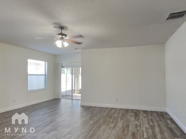 Photo - 4991 Windbourne Way