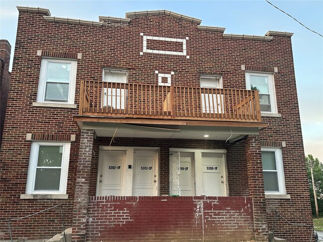 Building Photo - 5200 Von Phul St Unit 2