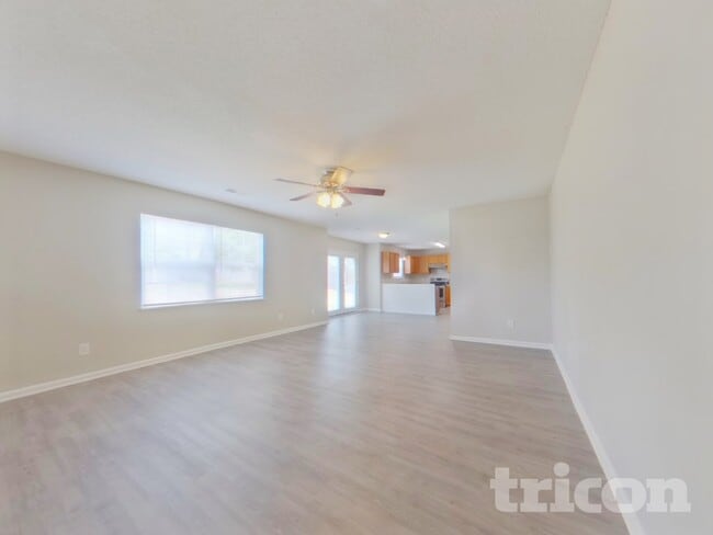 672 Thornhill Dr