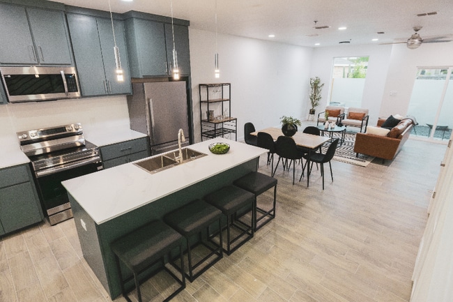 Photo - 1400 Wisconsin Rd Townhome